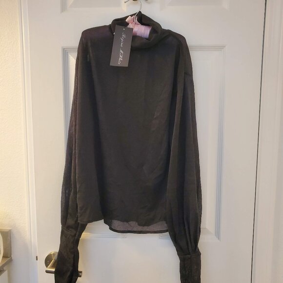 Beautiful black fine weave sweater - Picture 1 of 2
